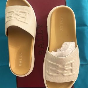 BALLY SLIP ONS